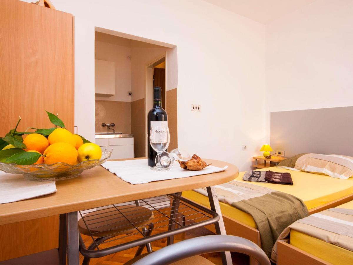 Apartments Tanfara Brodarica  Exterior photo