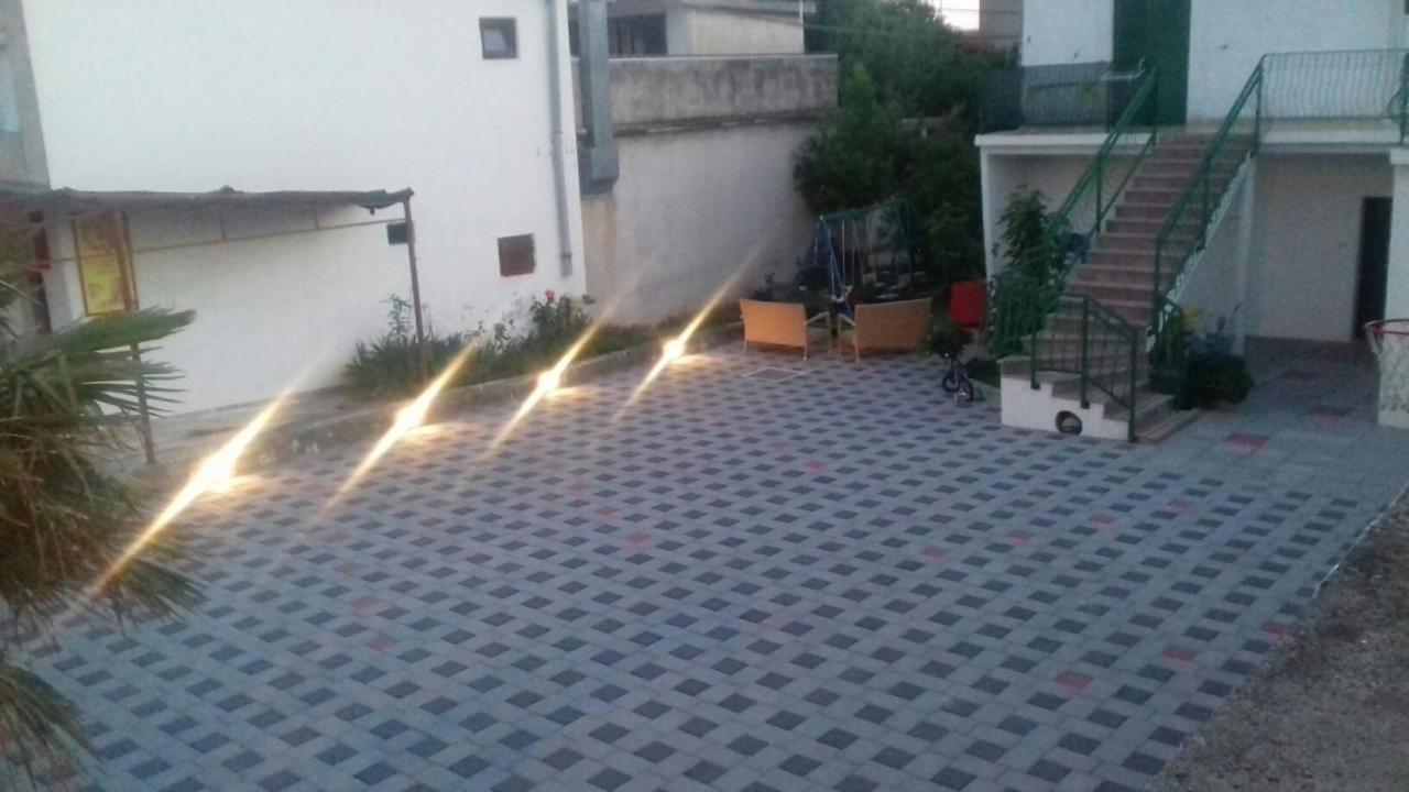 Apartments Tanfara Brodarica  Exterior photo